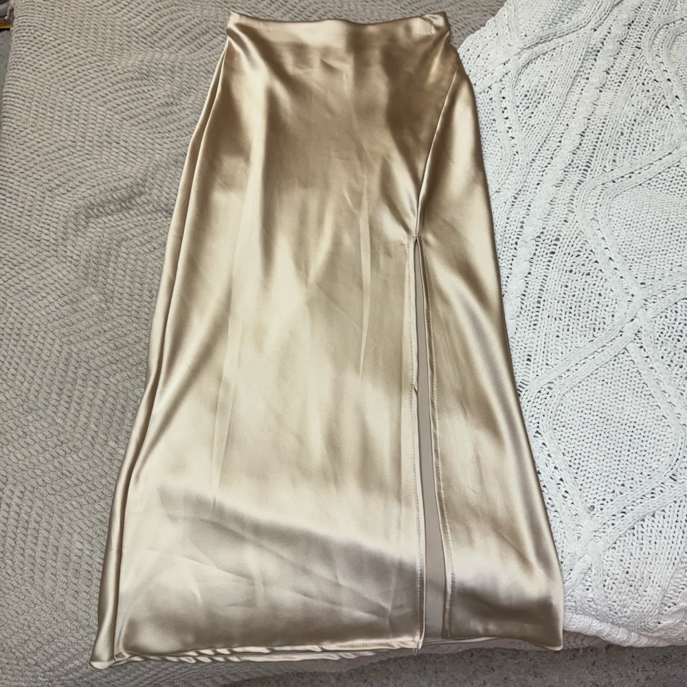 Windsor skirt with slit, color gold, size small.